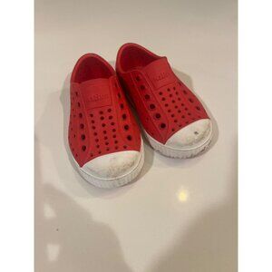 Native Kids Red Jefferson Slip-On Shoes With Perforated Design And White Rubber
